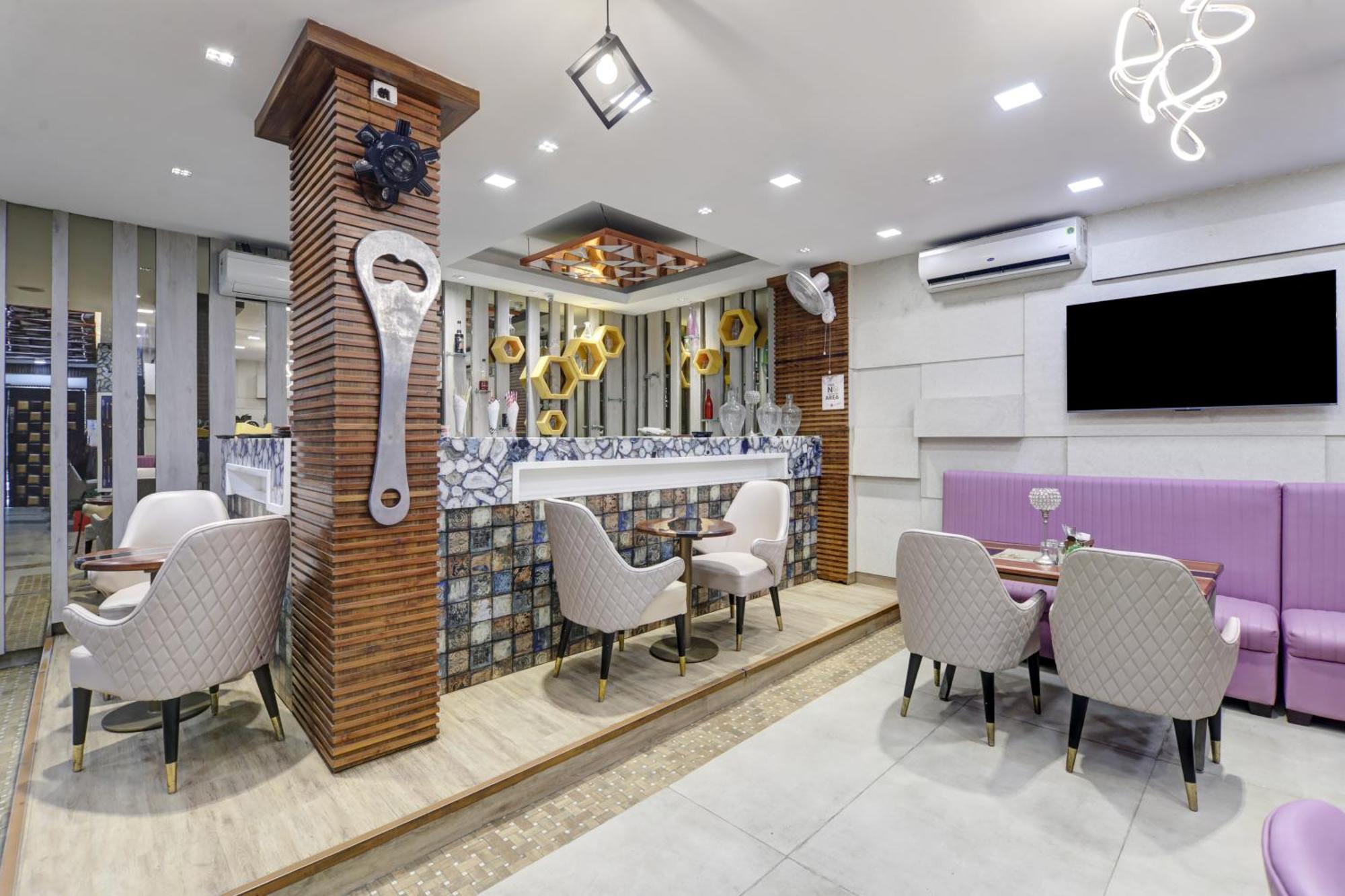 Status By Hotel The Emporio Ghaziabad Ngoại thất bức ảnh