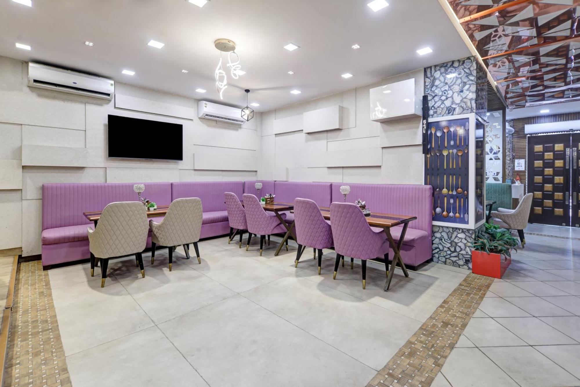 Status By Hotel The Emporio Ghaziabad Ngoại thất bức ảnh