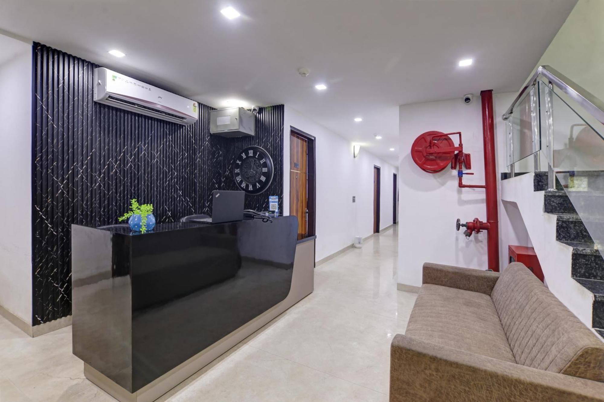 Status By Hotel The Emporio Ghaziabad Ngoại thất bức ảnh