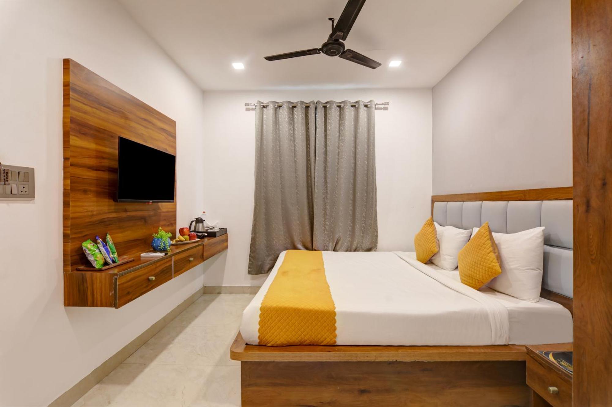 Status By Hotel The Emporio Ghaziabad Ngoại thất bức ảnh