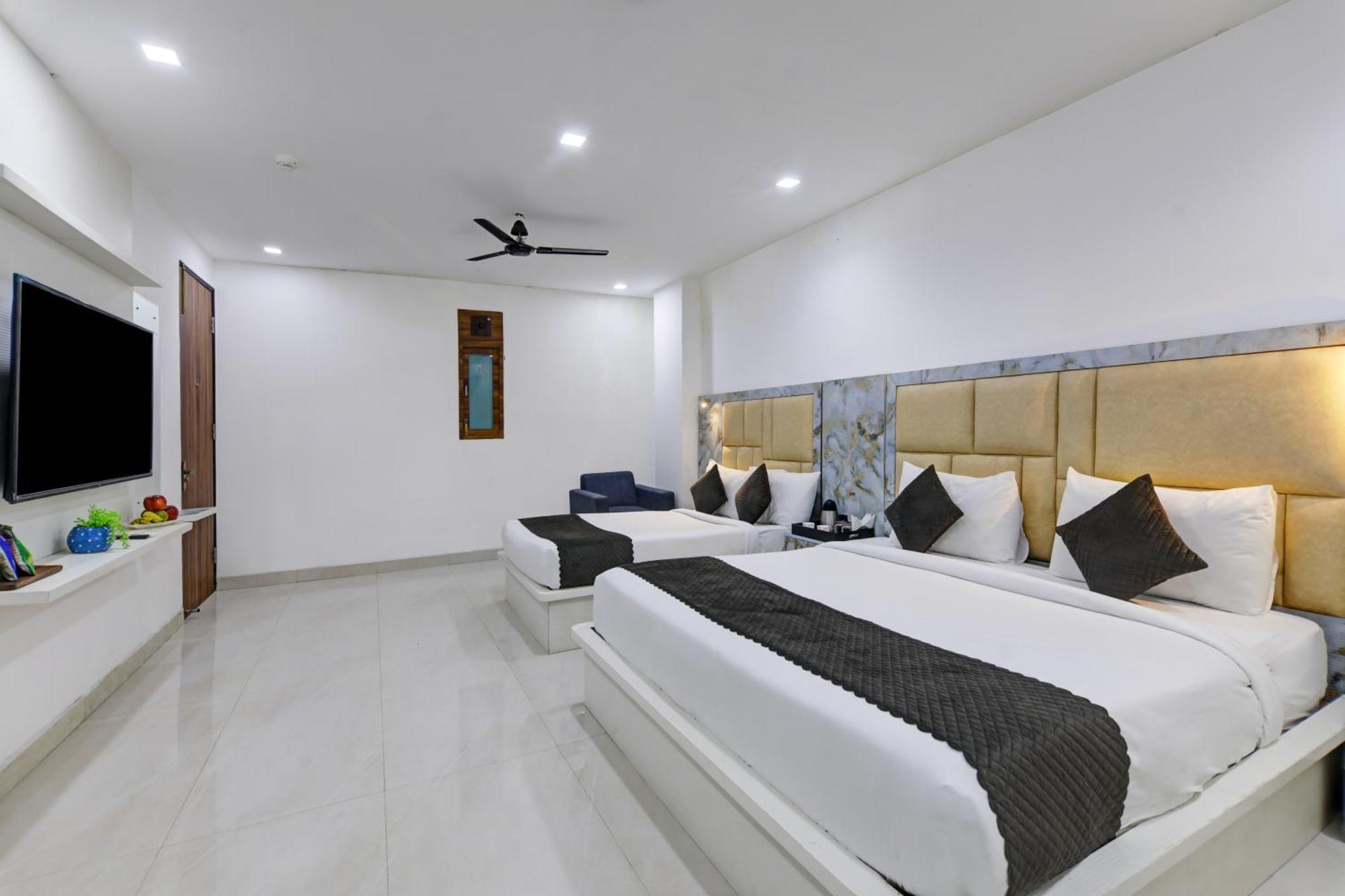 Status By Hotel The Emporio Ghaziabad Ngoại thất bức ảnh