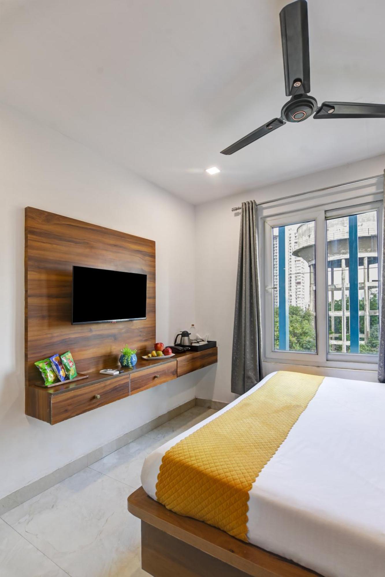 Status By Hotel The Emporio Ghaziabad Ngoại thất bức ảnh