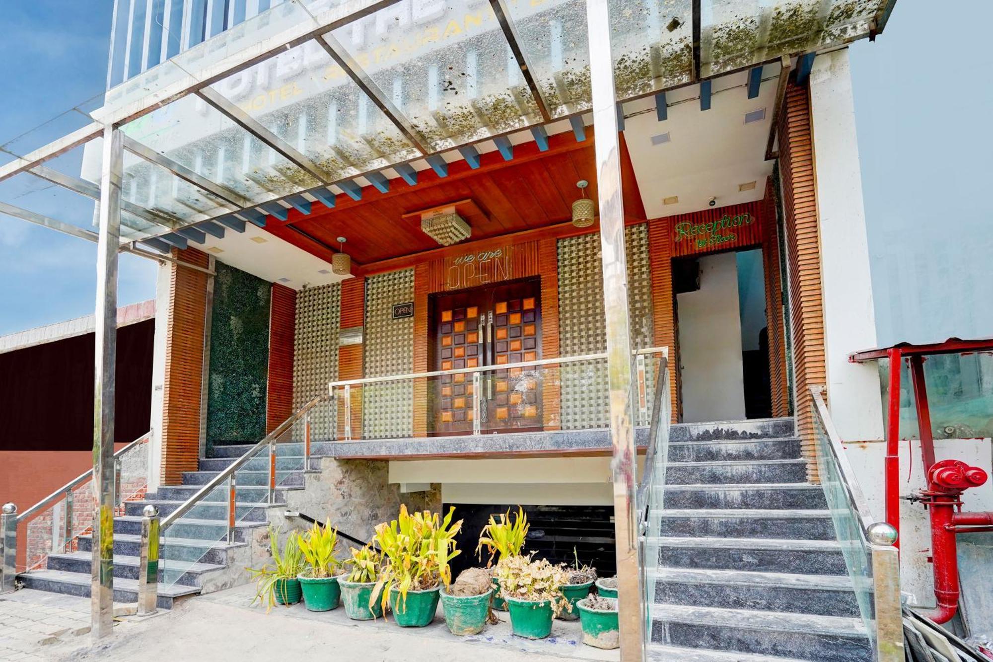 Status By Hotel The Emporio Ghaziabad Ngoại thất bức ảnh